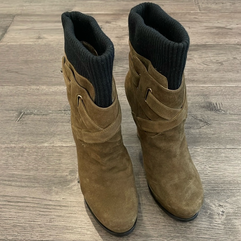 Joan & David green sweater cuff booties